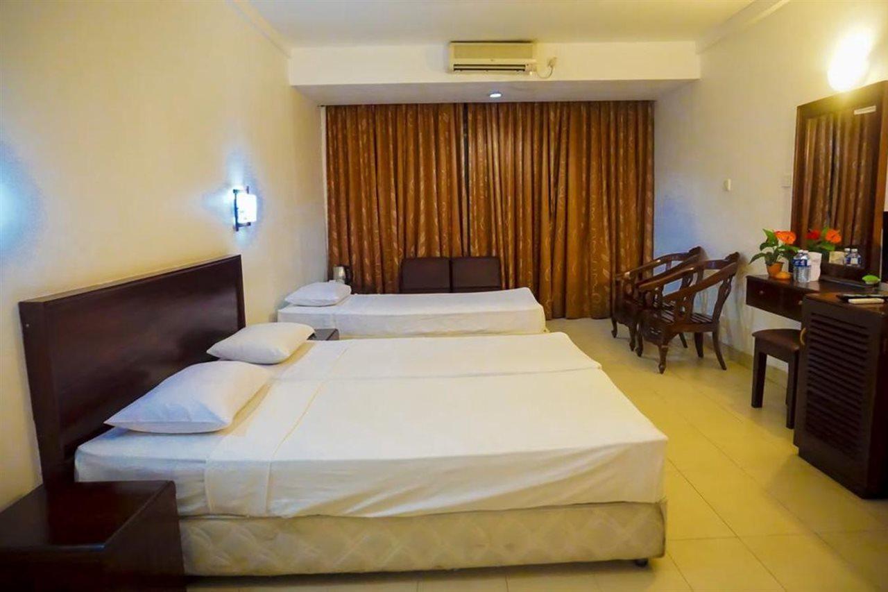 Lavendish Beach Resort Unawatuna Esterno foto