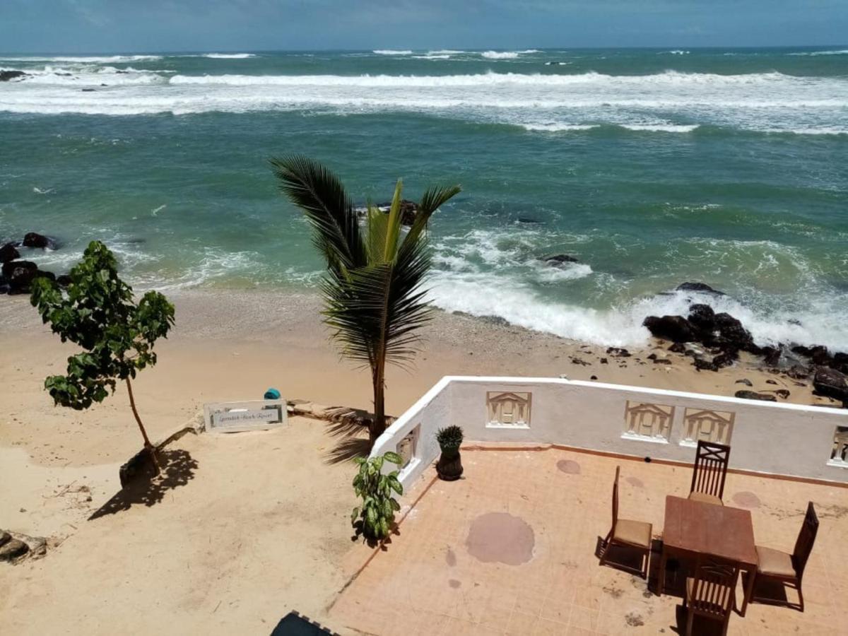 Lavendish Beach Resort Unawatuna Esterno foto