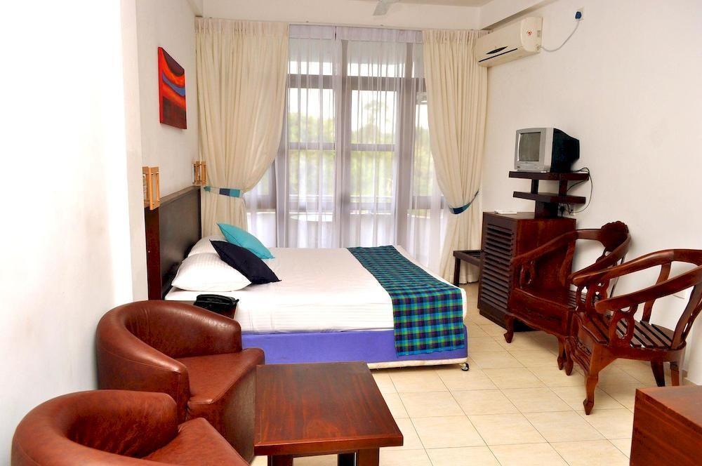 Lavendish Beach Resort Unawatuna Esterno foto