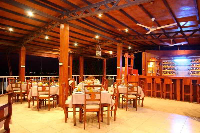 Lavendish Beach Resort Unawatuna Esterno foto