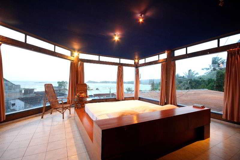 Lavendish Beach Resort Unawatuna Esterno foto