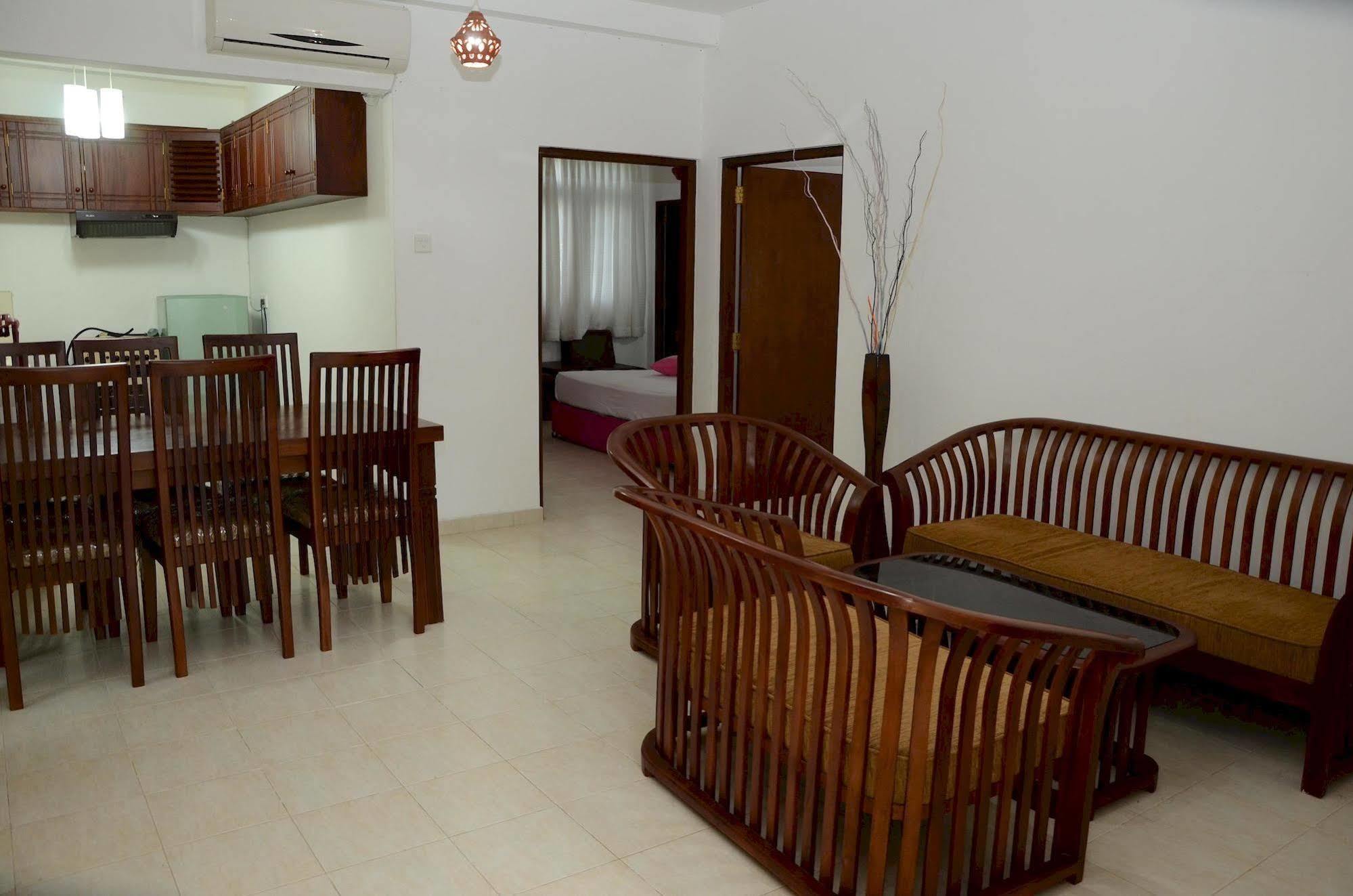 Lavendish Beach Resort Unawatuna Esterno foto