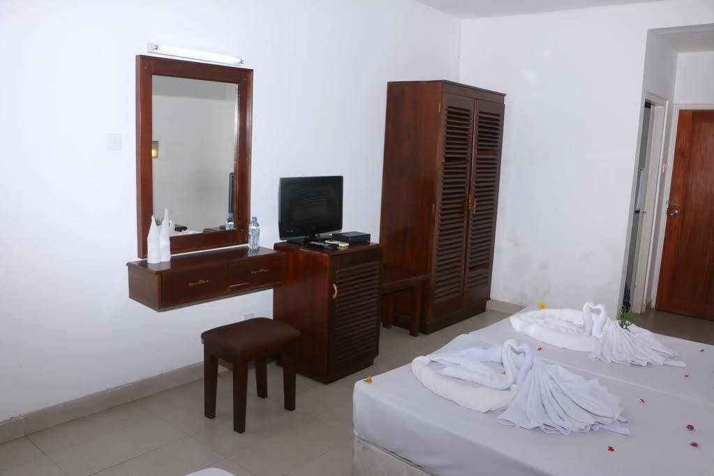 Lavendish Beach Resort Unawatuna Esterno foto
